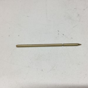 Aiguille arriv&eacute;e d'essence dessus amac